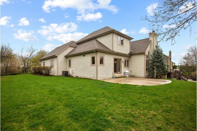 740 River Reserve Dr Hartland, WI 53029-2906 by Coldwell Banker Homesale Realty - Wauwatosa $485,000