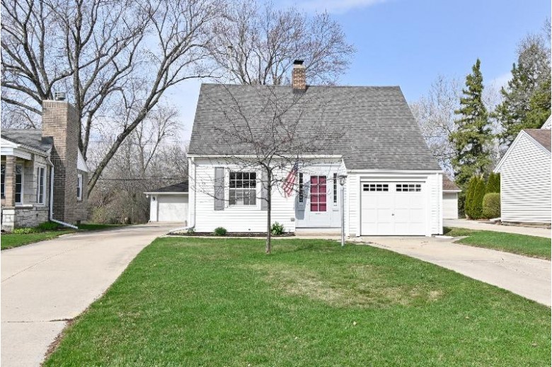 4043 N 110th St Wauwatosa, WI 53222-1102 by Firefly Real Estate, Llc $239,900