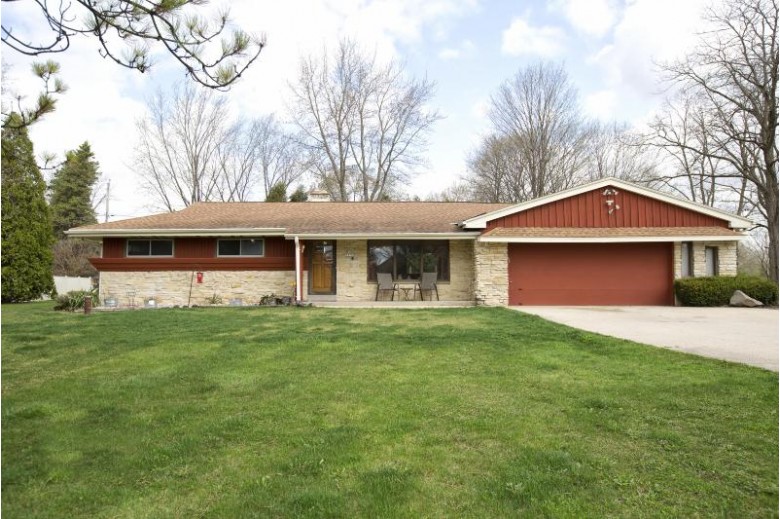 S68W13796 Bristlecone Ln Muskego, WI 53150-3202 by Re/Max Realty Pros~milwaukee $290,000