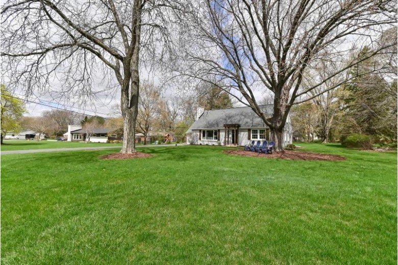 12700 Wrayburn Rd Elm Grove, WI 53122-1455 by Re/Max Realty Pros~milwaukee $575,000