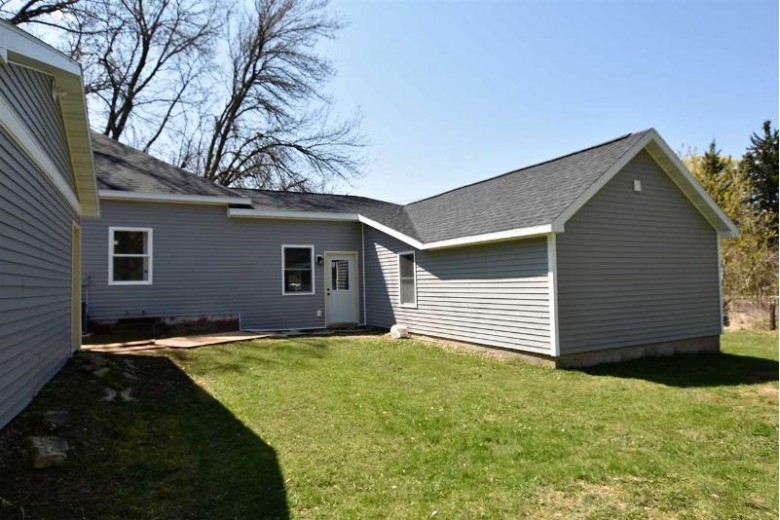 7398 Mechanic Street, Omro, WI by RE/MAX On The Water $175,000