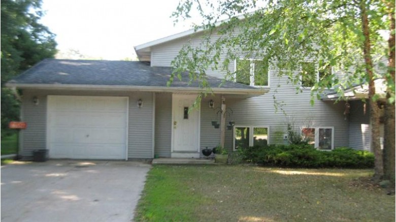W6527/W6529 Woodhaven Cir, Wautoma, WI by Cotter Realty Llc $180,000