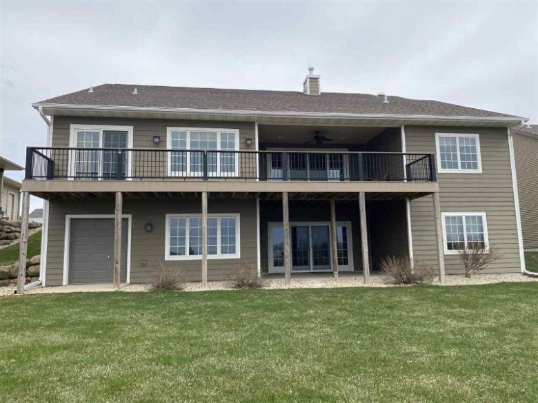 213 Westmorland Dr Mount Horeb, WI 53572 by Re/Max Grand $529,000
