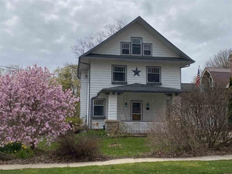 426 Doty St, Mineral Point, WI by All American Real Estate, Llc $199,000