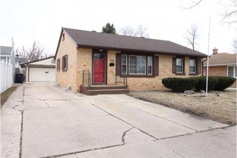 1311 Sycamore St, Janesville, WI by Briggs Realty Group, Inc $149,900