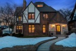 616 E Carlisle Ave Whitefish Bay, WI 53217 by Powers Realty Group $995,900