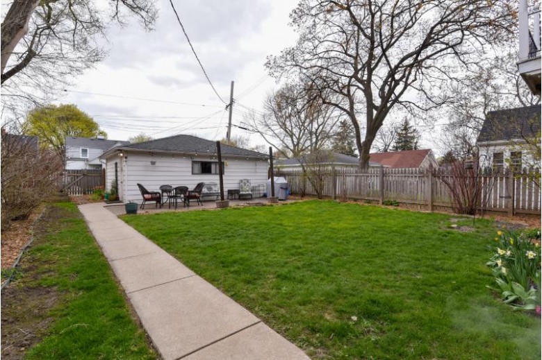 2809 N 77th St Milwaukee, WI 53222-5013 by Shorewest Realtors, Inc. $235,000