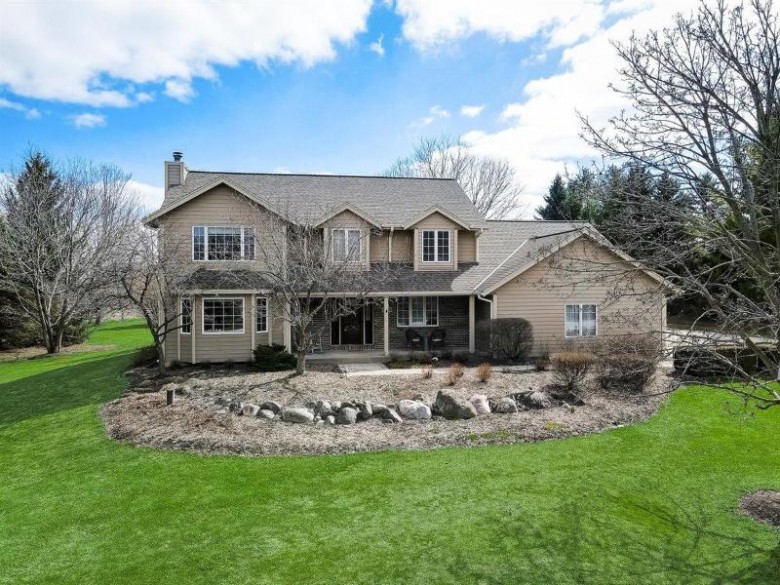 1634 Wolf Run Dr Richfield, WI 53076 by First Weber Real Estate $490,000