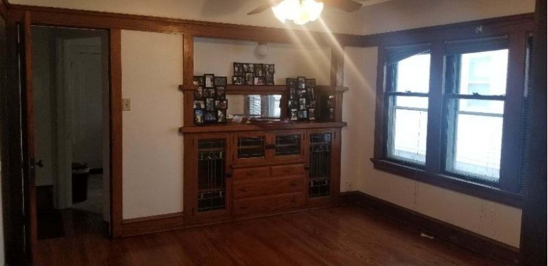 2940 N 54th St 2942, Milwaukee, WI by Realty Dynamics $159,900