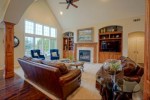 N62W28962 Red Tail Ln, Hartland, WI by Lake Country Flat Fee $667,500