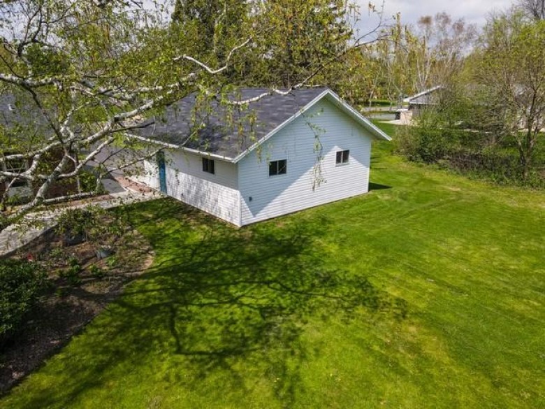 3537 South Ln Franksville, WI 53126-9423 by Bear Realty, Inc $459,900