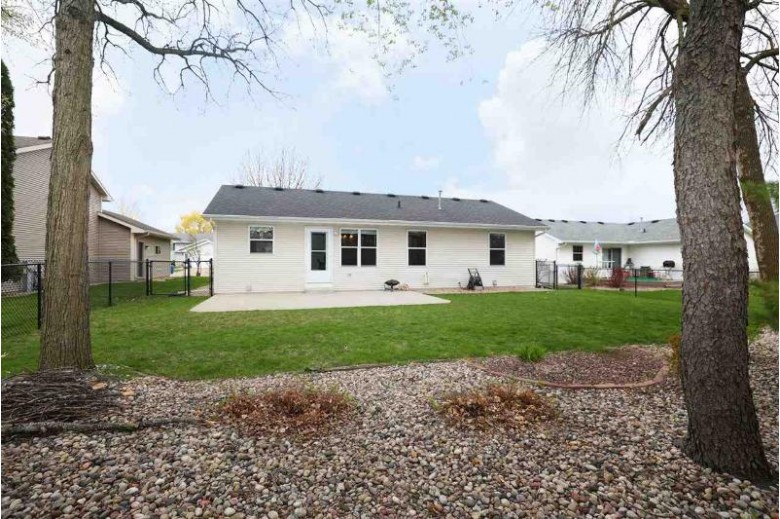 1450 Fairfax Street Oshkosh, WI 54904 by Coldwell Banker Real Estate Group $225,000