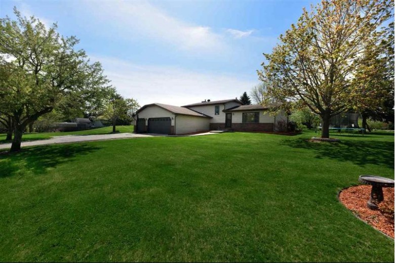 5127 Ciscel Drive, Oshkosh, WI by First Weber Real Estate $289,900