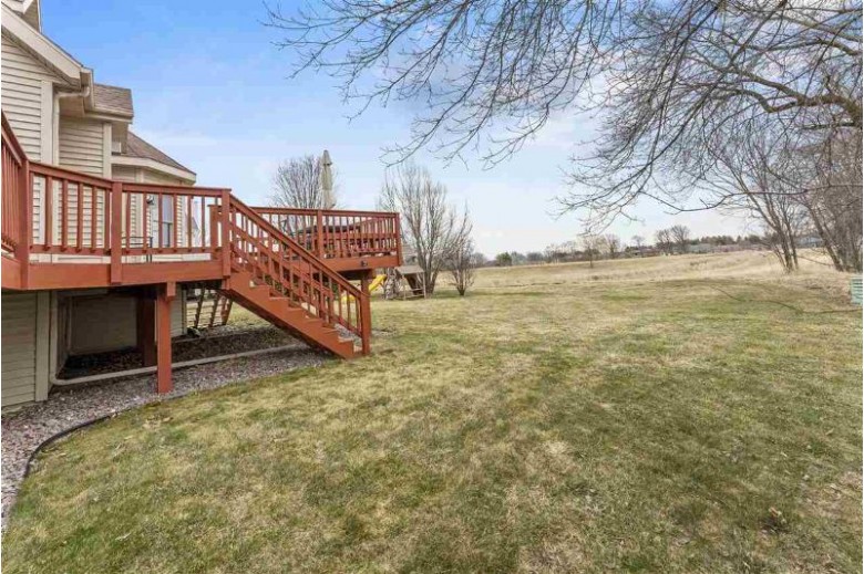2630 Mica Rd Fitchburg, WI 53711 by Mhb Real Estate $499,900