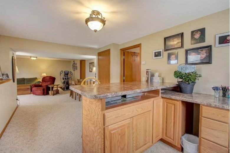 20 Park View Glen Dodgeville, WI 53533 by First Weber Real Estate $335,000