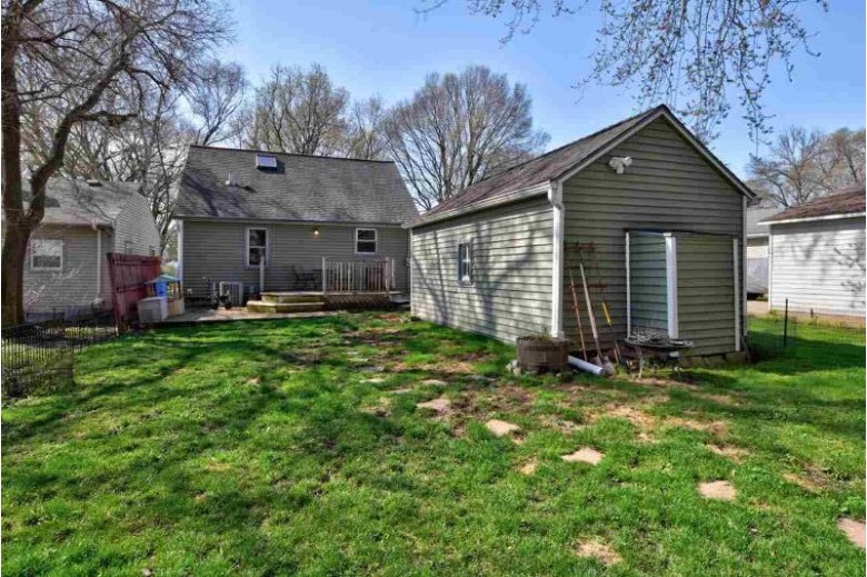 1910 Boyd Ave Madison, WI 53704 by Lauer Realty Group, Inc. $225,000