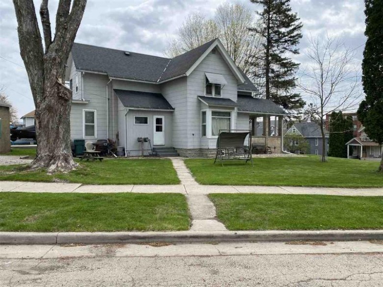 130 Haskell St Beaver Dam, WI 53916 by Sue Braemer Real Estate, Llc $109,900