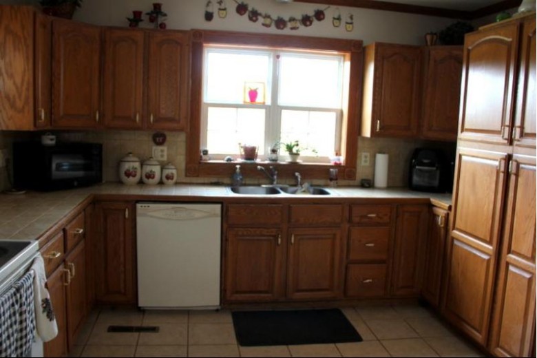 15547 Orchard Rd, Agenda, WI by First Weber Real Estate $169,900