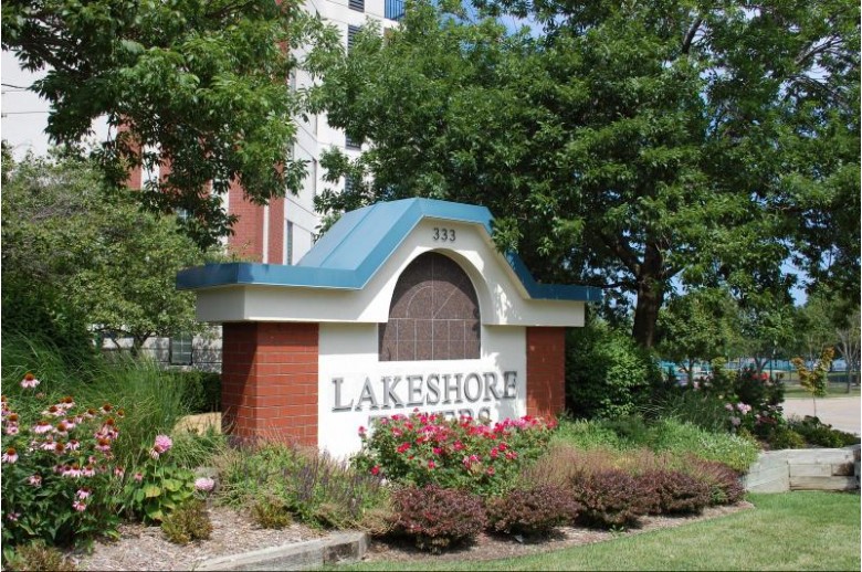 333 Lake Ave 701 Racine, WI 53403-1090 by Becker Stong Real Estate Group, Inc. $259,000