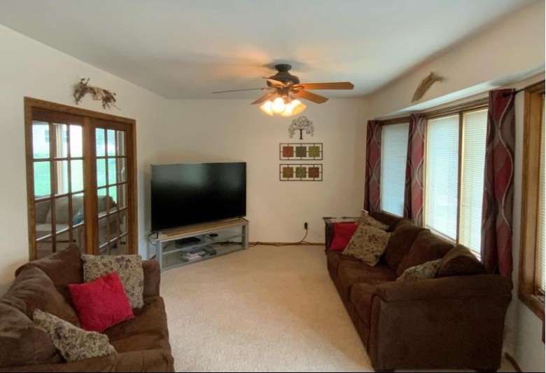 20335 Trenton Ct, Brookfield, WI by Lake Country Flat Fee $474,900