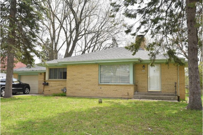 3925 W Good Hope Rd Milwaukee, WI 53209 by Home Solutions Realty Llc $149,900