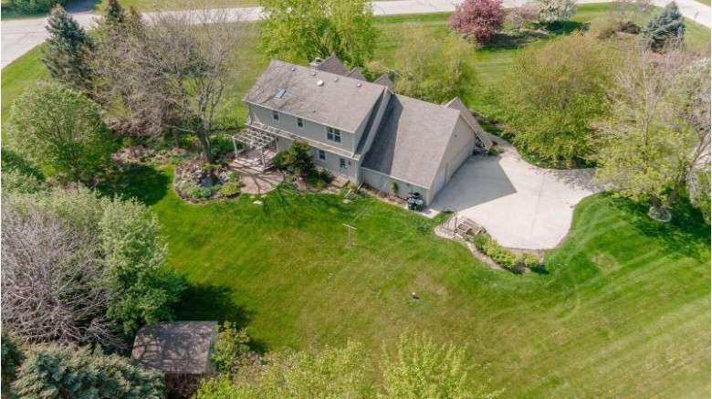 1748 Kettering Ridge Rd, Richfield, WI by Realty Executives Integrity~cedarburg $479,900