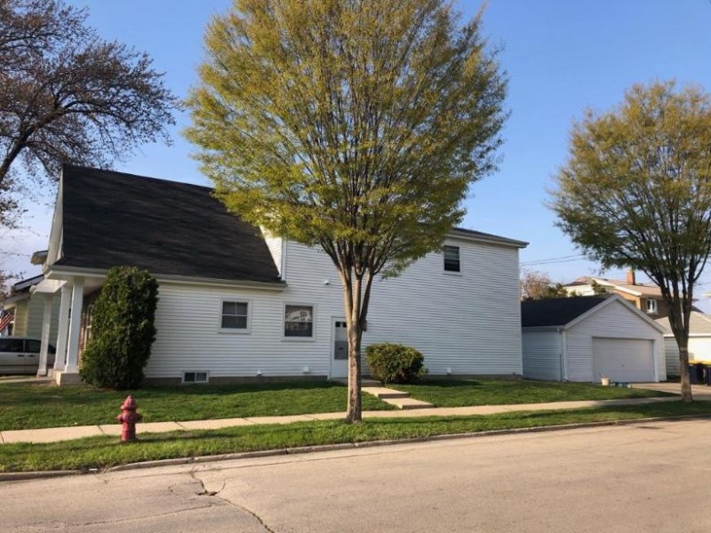 1982 S 81st St West Allis, WI 53219-1073 by First Weber Real Estate $319,900