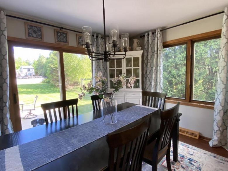 W236N7138 Meadow Ln Sussex, WI 53089 by Lake Country Flat Fee $339,900