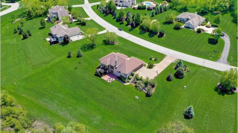 N77W23616 Sun Valley Run Sussex, WI 53089-5308 by First Weber Real Estate $624,500
