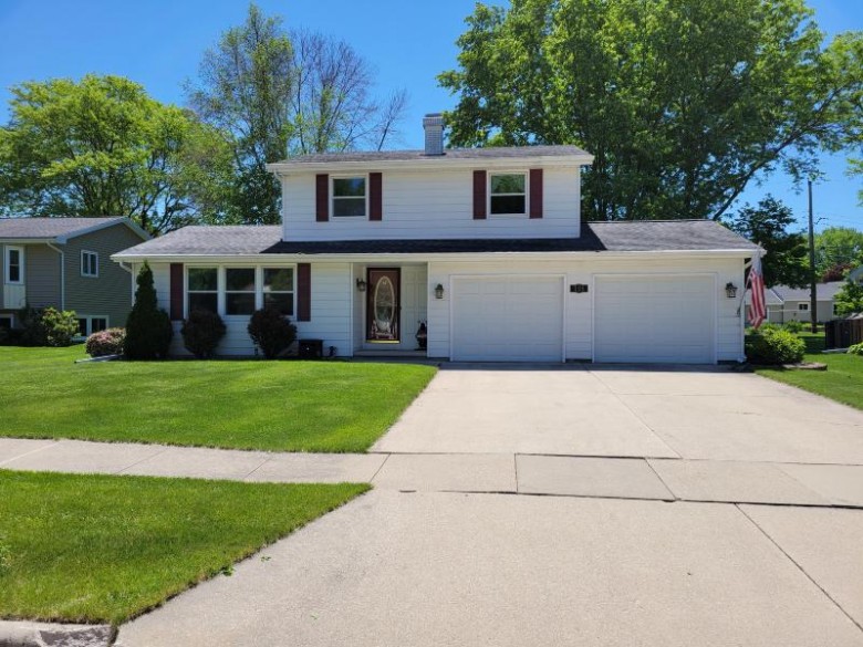 104 20th St, Fond Du Lac, WI by First Weber Real Estate $199,000