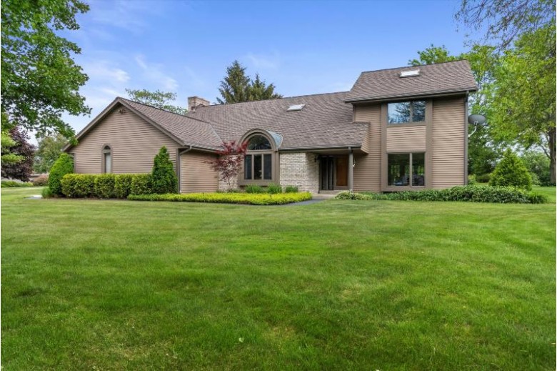3017 Kisdon Hill Dr, Waukesha, WI by Keller Williams Realty-Lake Country $550,000