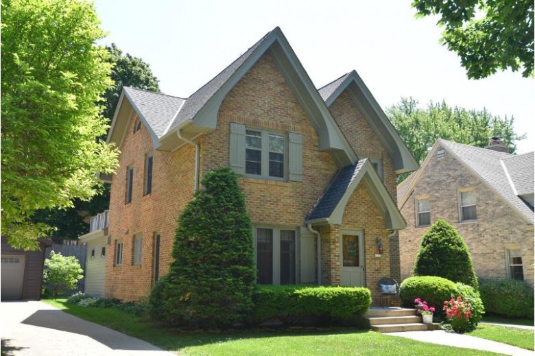4730 N Woodburn St Whitefish Bay, WI 53211-1126 by Shorewest Realtors, Inc. $525,000