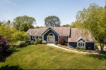 11545 N Glenwood Dr Mequon, WI 53097-3117 by 3rd Coast Real Estate $675,000