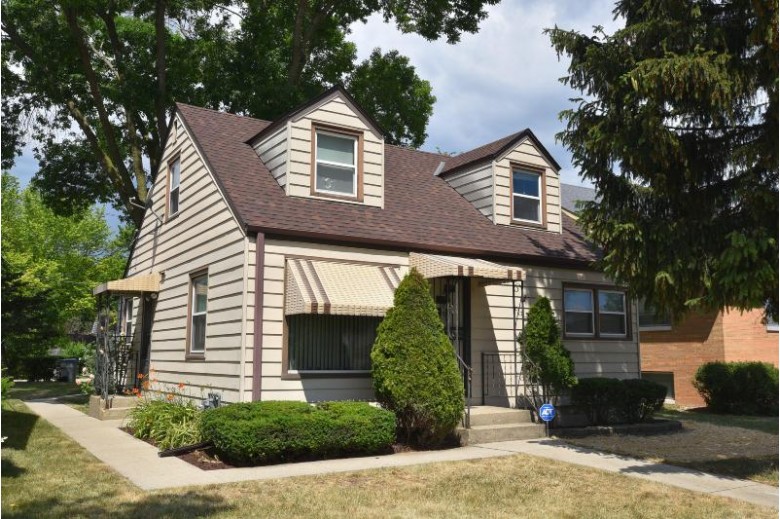 4237 N 60th St Milwaukee, WI 53216-1208 by Keller Williams Realty-Milwaukee North Shore $124,900