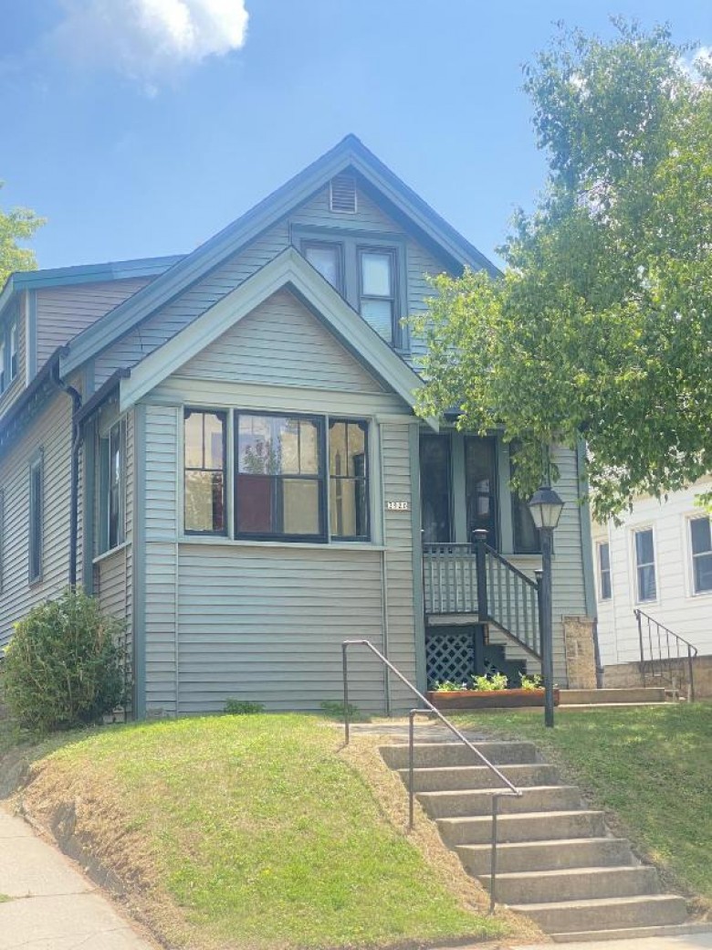 3920 N Frederick Ave Shorewood, WI 53211-2122 by Keller Williams Realty-Milwaukee North Shore $343,000