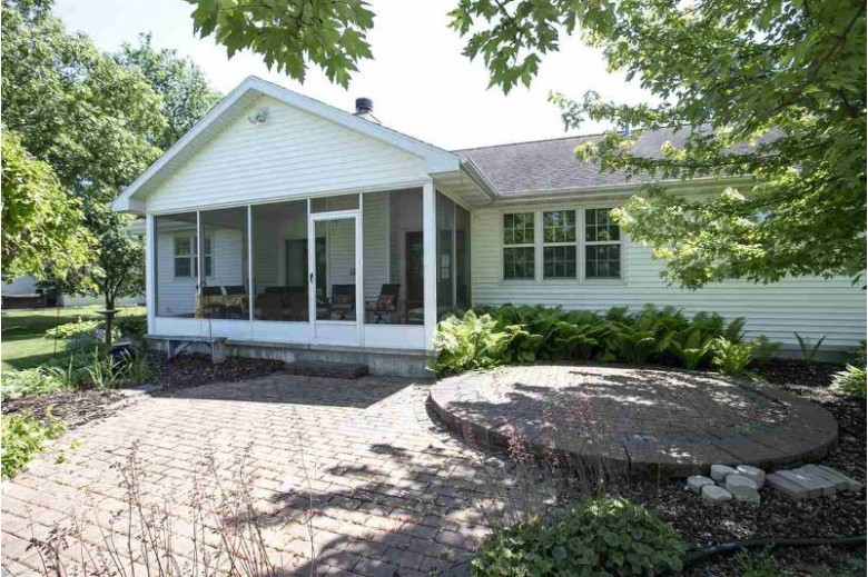 1811 Mill Pond Lane, Neenah, WI by Century 21 Ace Realty $325,000