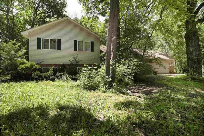 1921 Beech Street Oshkosh, WI 54901 by Coldwell Banker Real Estate Group $274,900