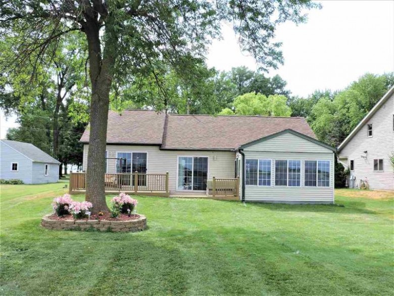 3660 Shangri La Point Road Oshkosh, WI 54904 by Coldwell Banker Real Estate Group $399,900