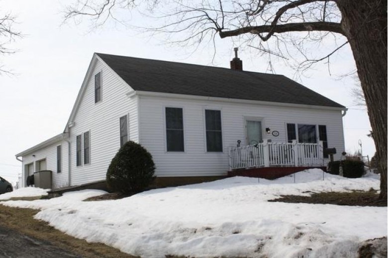 516 Maiden St, Mineral Point, WI by First Weber Real Estate $249,900