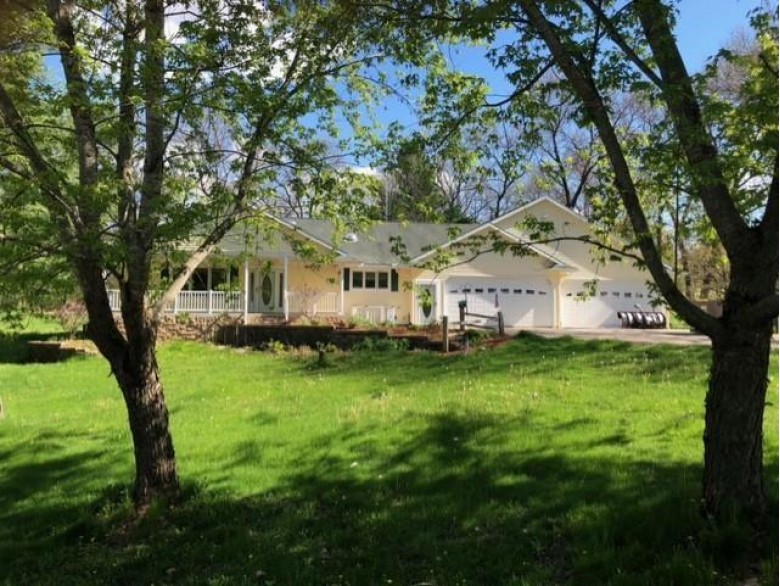 18480 Ibeam Rd, Sparta, WI by Vip Realty $392,900