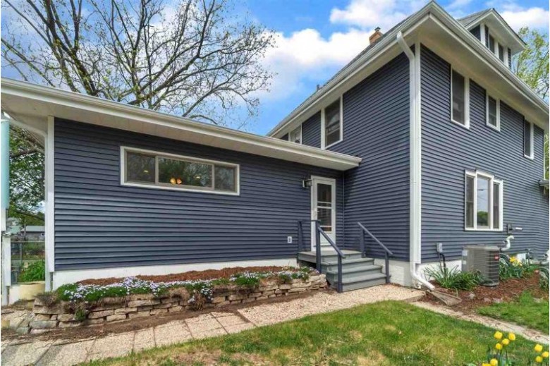 186 Ohio Ave Madison, WI 53704-5451 by Allen Realty, Inc $675,000