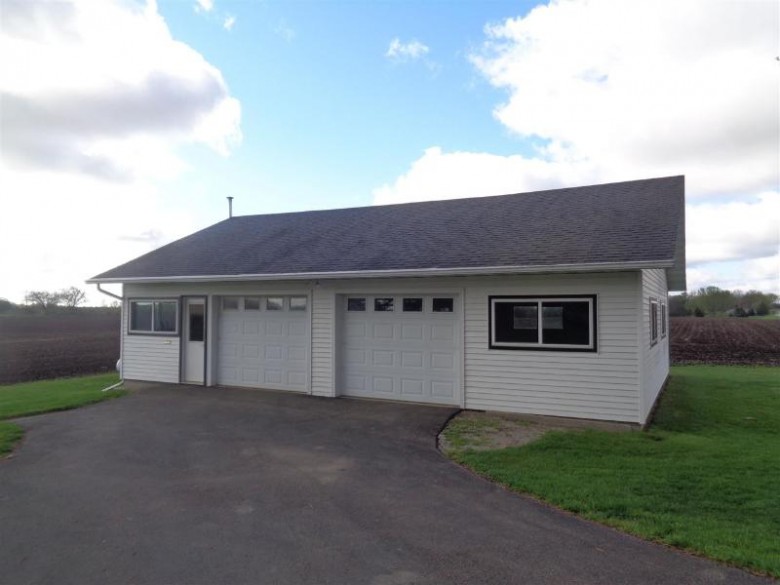 N6056 County Road A Juneau, WI 53039 by Clear Choice Real Estate Services, Llc $334,900