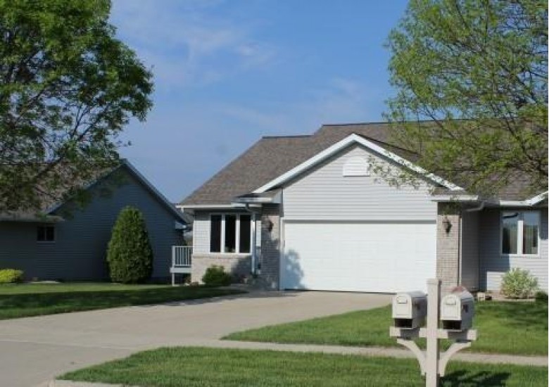 2514 Northridge Dr, Portage, WI by Century 21 Affiliated $250,000