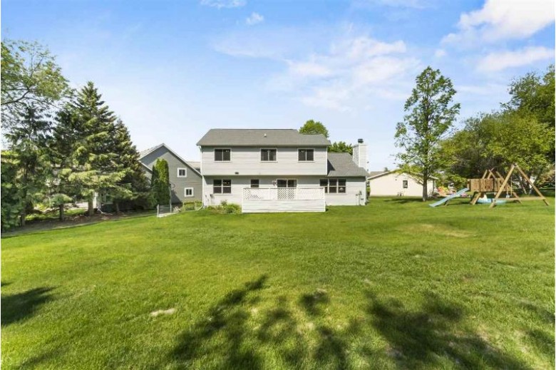1513 Sunset Ct, Middleton, WI by Mhb Real Estate $510,000
