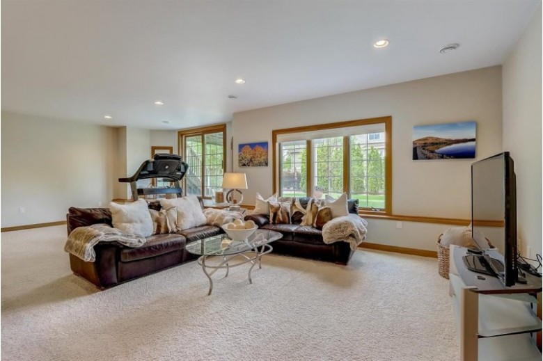 1701 Daily Dr Waunakee, WI 53597 by First Weber Real Estate $575,000