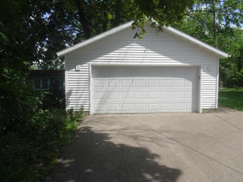 745 Mound St Baraboo, WI 53913 by First Weber Real Estate $175,000