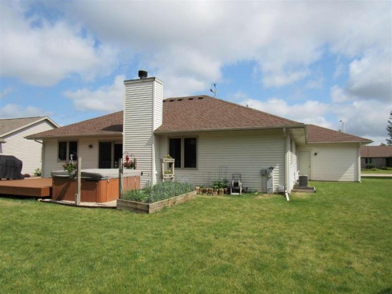 4022 Sandstone Dr, Janesville, WI by Century 21 Affiliated $285,000