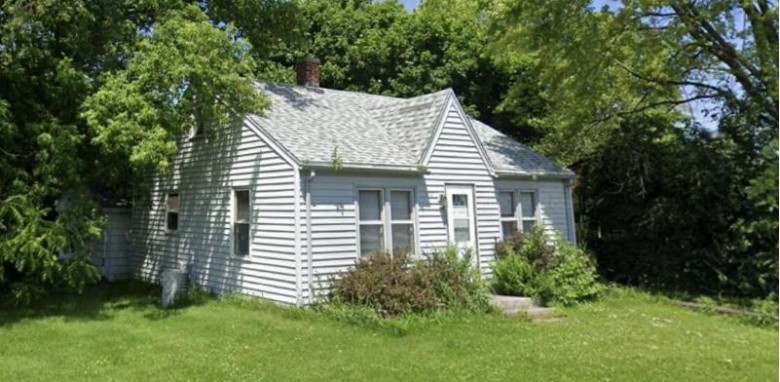 810 S Green Bay Rd Mount Pleasant, WI 53406-4006 by Homestead Realty, Inc~milw $88,750