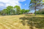 8414 W Hillview Dr, Mequon, WI by Listwithfreedom.com $339,000