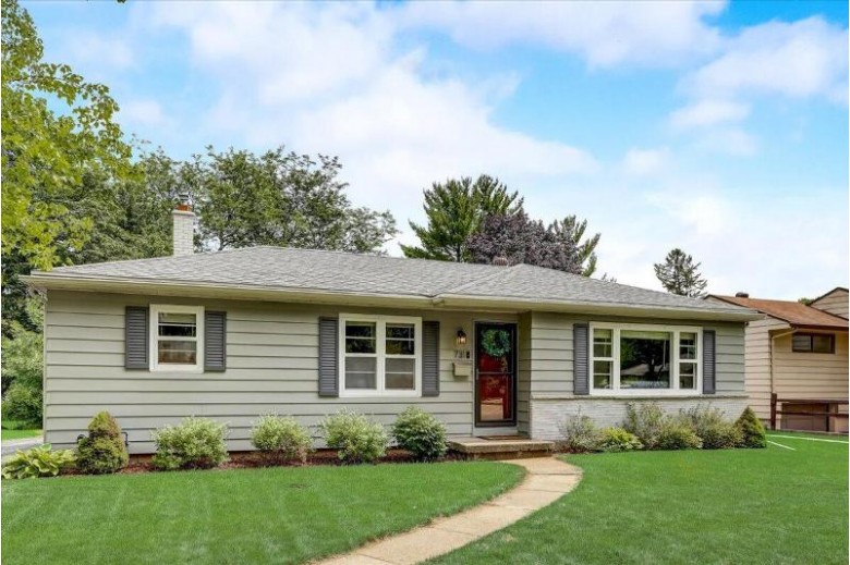 731 N Moreland Blvd, Waukesha, WI by Re/Max Realty Pros~hales Corners $239,900